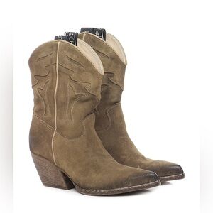 Elena Iachi suede cowboy boots